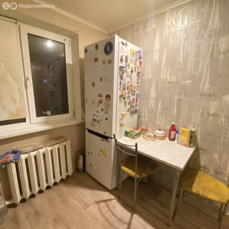 3-комнатная квартира: Магнитогорск, улица имени Газеты Правда, 35 ... - Фото 2