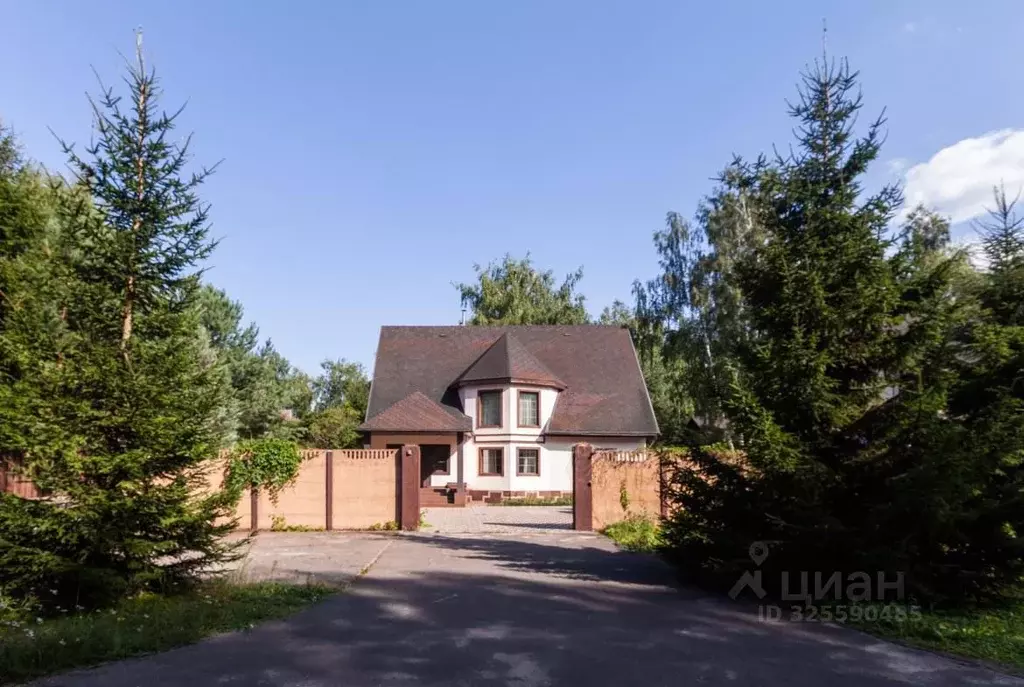 Дом в Москва Звезда-2000 ДПК, ул. Изумрудная, 13 (600 м) - Фото 2