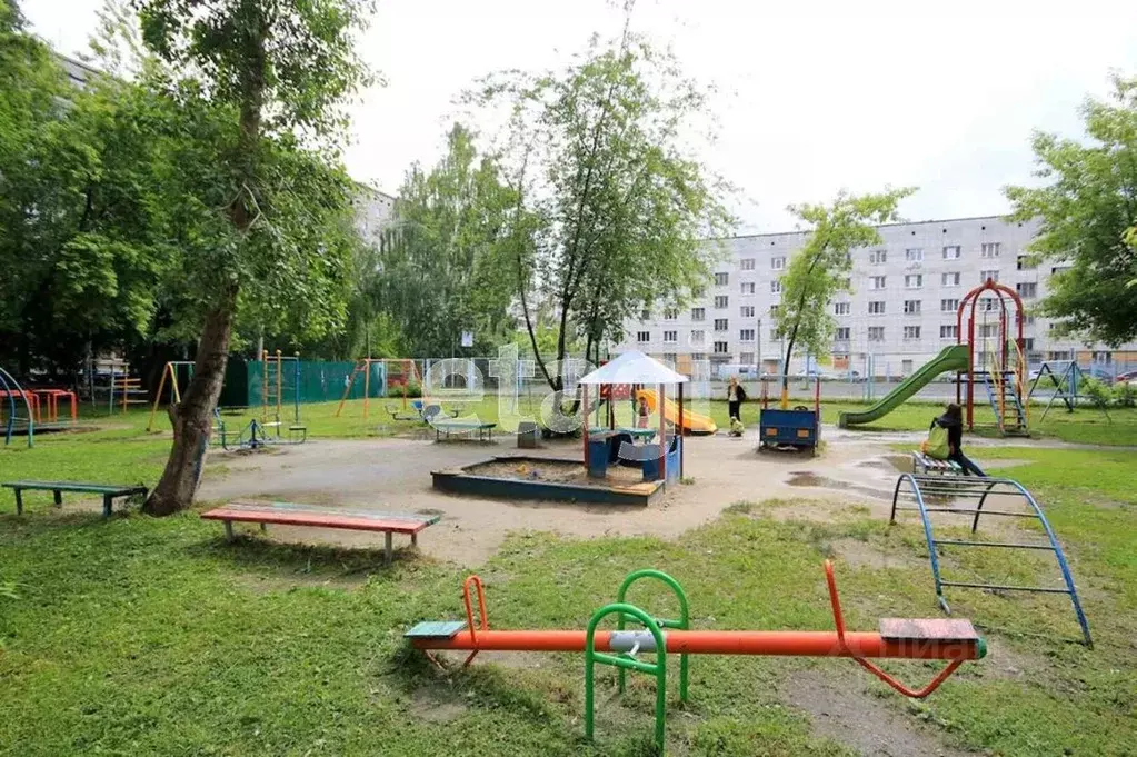 3-к кв. Свердловская область, Екатеринбург ул. Амундсена, 53 (62.7 м) - Фото 0