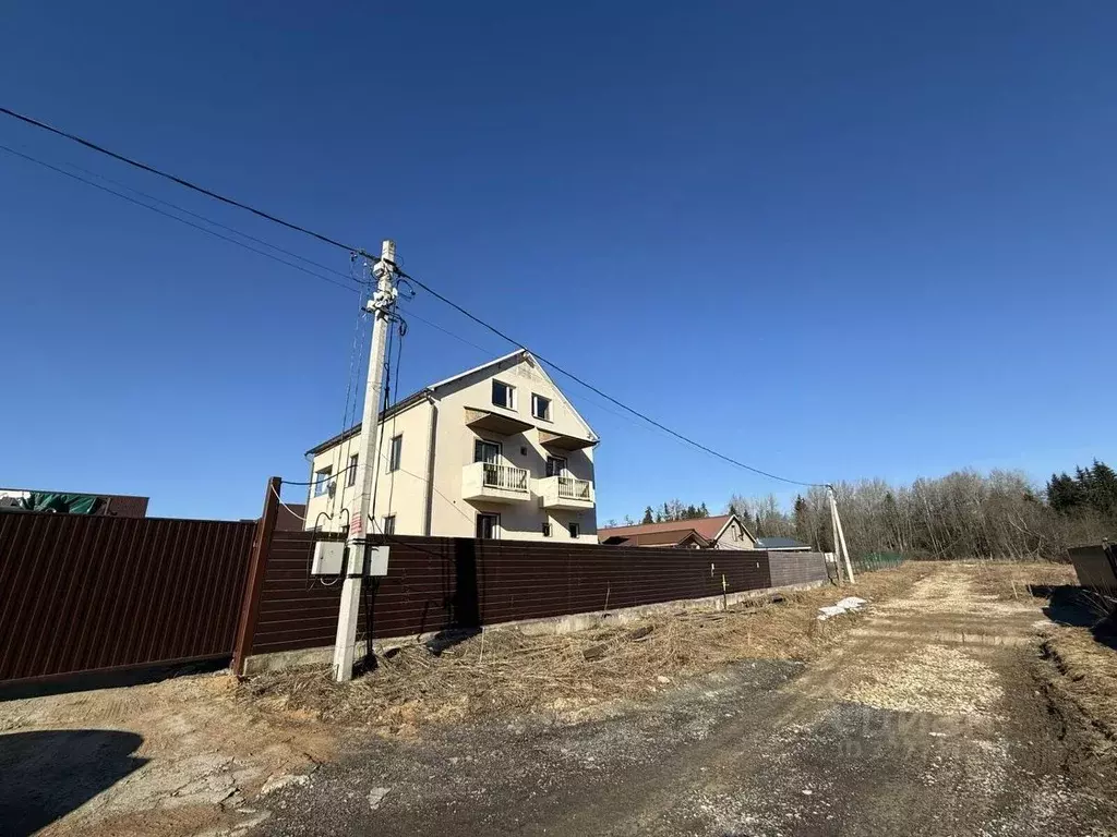 Дом в Ленинградская область, Ломоносовский район, Кипенское с/пос, д. ... - Фото 1