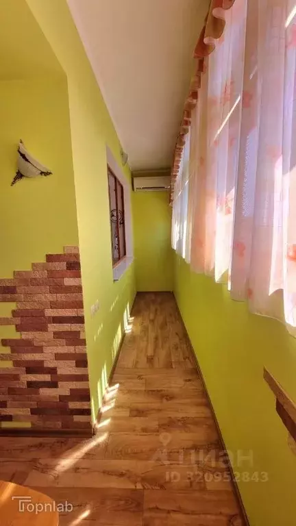 3-к кв. Астраханская область, Астрахань Хибинская ул., 4 (70.1 м) - Фото 2