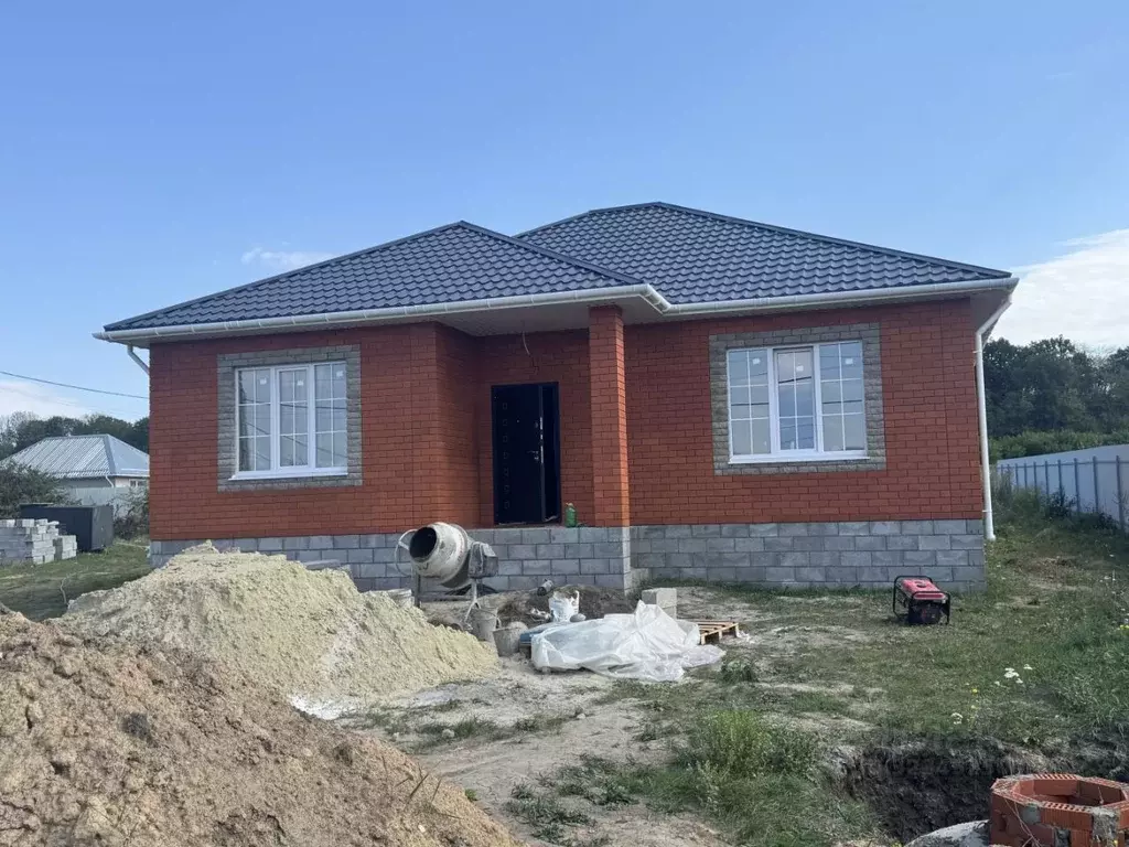 Дом в Белгородская область, Яковлевский муниципальный округ, Красный ... - Фото 1