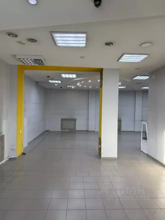 Торговая площадь в Иркутская область, Ангарск 6-й мкр, 15 (100 м) - Фото 1