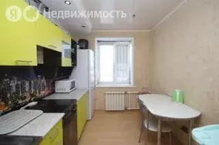 2-комнатная квартира: Заводоуковск, Заводская улица, 21 (58 м) - Фото 2