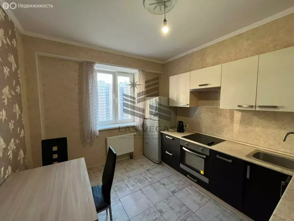 2-комнатная квартира: Казань, проспект Победы, 139к1 (60 м) - Фото 1