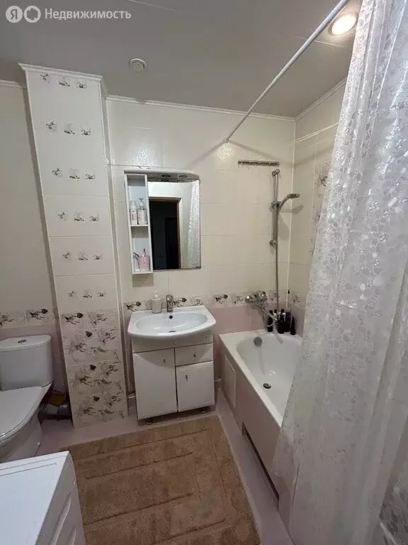 Квартира-студия: Белгород, улица Есенина, 8 (71 м) - Фото 2