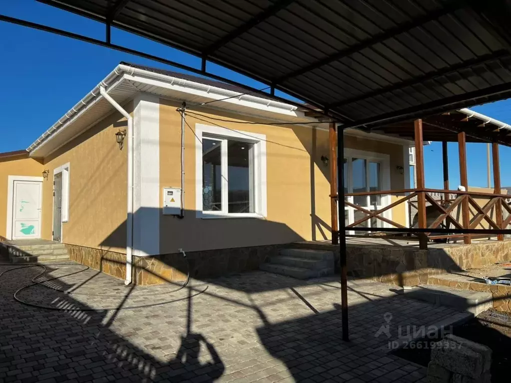 Дом в Крым, Симферопольский район, с. Доброе  (80 м) - Фото 1