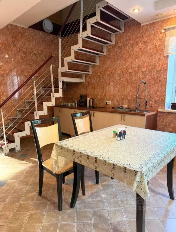 Дом в Новосибирская область, Новосибирск ул. Серафимовича, 62 (150 м) - Фото 1