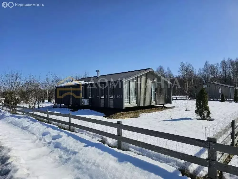 Дом в Смоленская область, Гагаринский муниципальный округ, деревня ... - Фото 2