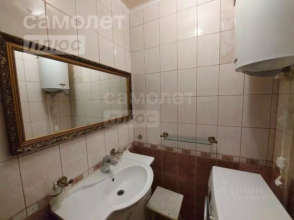 2-к кв. Оренбургская область, Оренбург ул. 8 Марта, 30 (52.4 м) - Фото 0