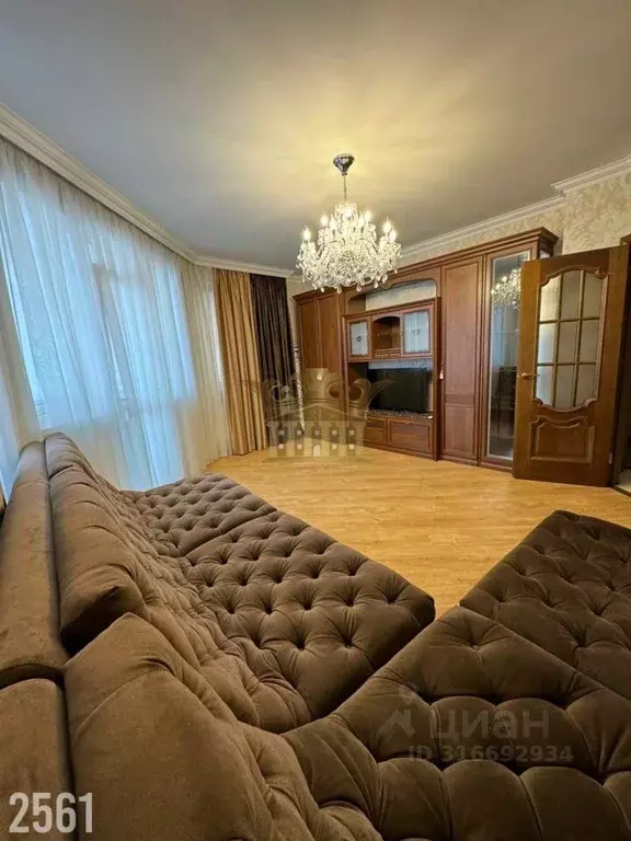 2-к кв. Крым, Симферополь ул. Севастопольская, 43Е (80.0 м) - Фото 0