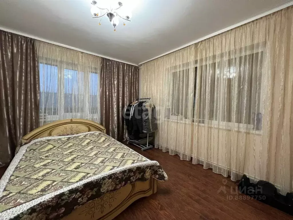 Дом в Карачаево-Черкесия, Адыге-Хабль аул ул. Убыхская (217 м) - Фото 1