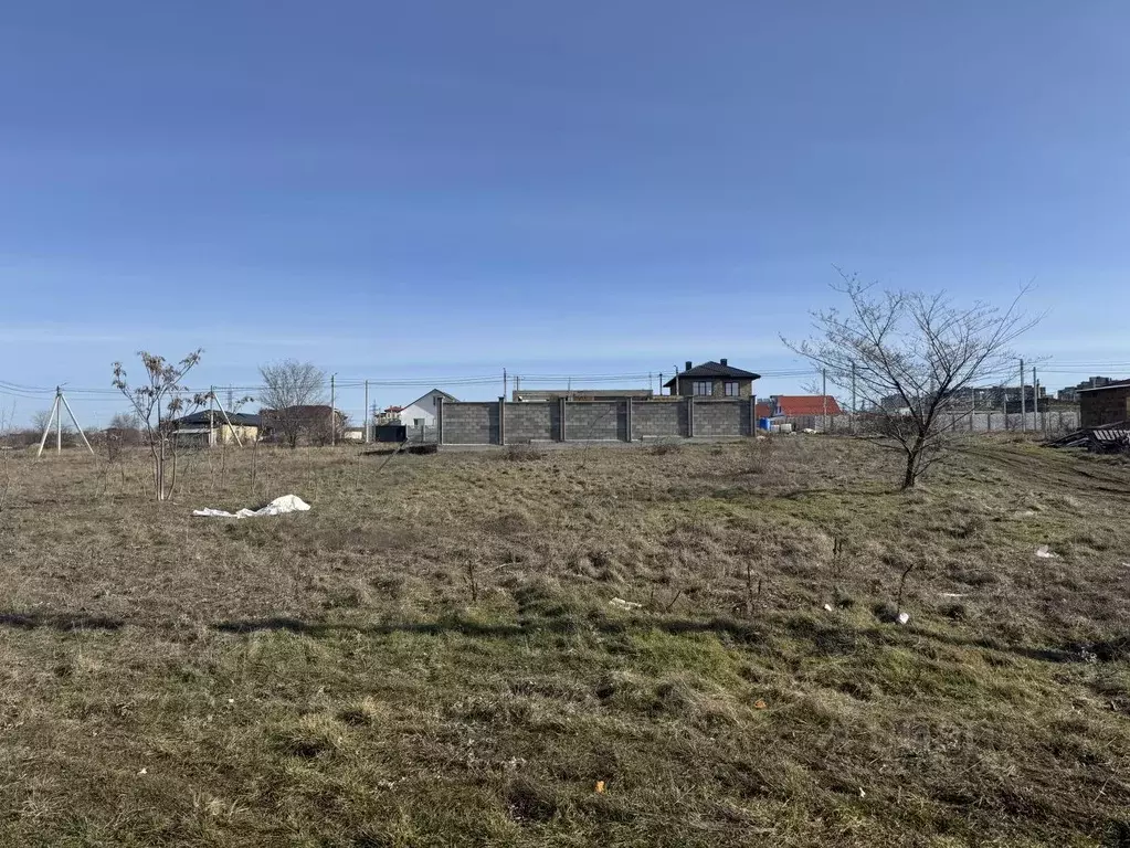 Участок в Крым, Симферопольский район, с. Мирное  (6.26 сот.) - Фото 1