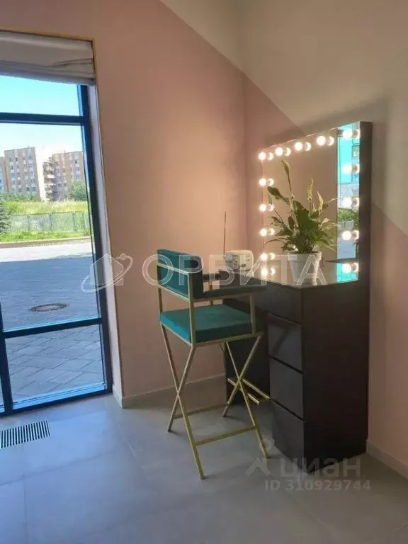 Помещение свободного назначения в Тюменская область, Тюмень ул. ... - Фото 2