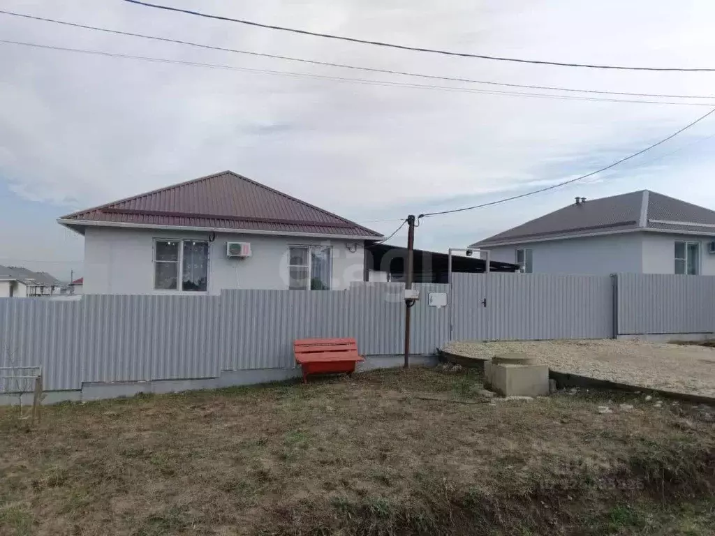 Дом в Краснодарский край, Крымск ул. Русская, 6 (83 м) - Фото 1