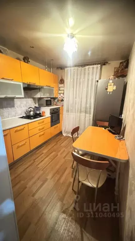 3-к кв. Чувашия, Новочебоксарск ул. 10-й Пятилетки, 35 (60.0 м) - Фото 1