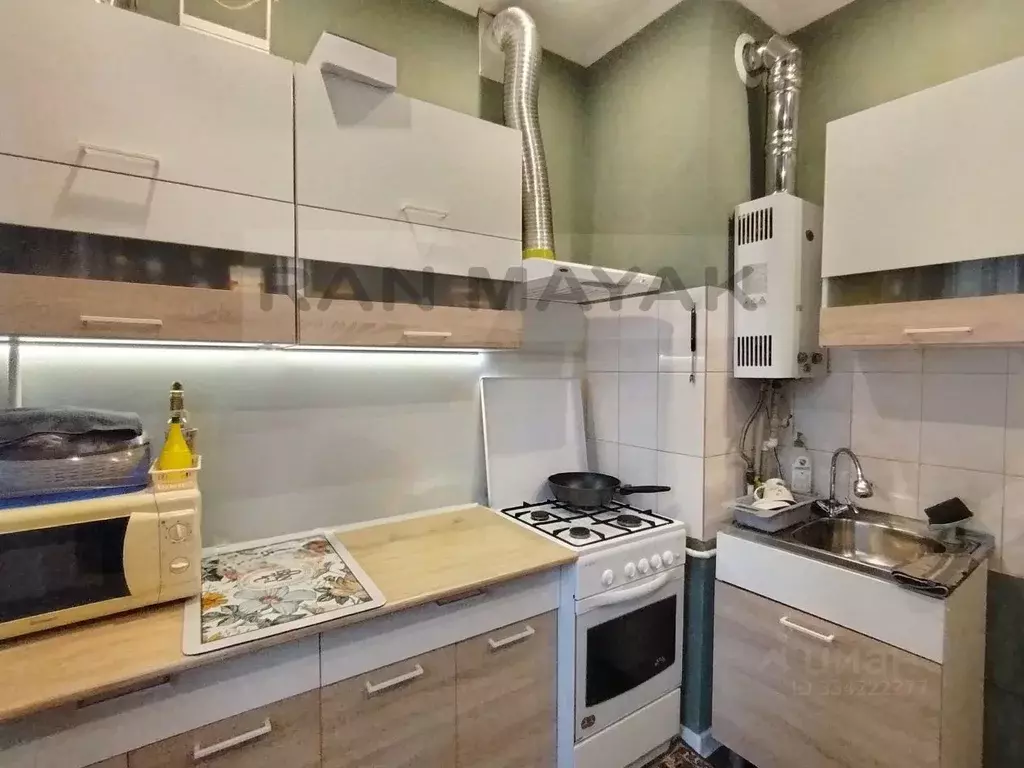 2-к кв. Адыгея, Майкоп Краснооктябрьская ул., 63 (51.0 м) - Фото 1
