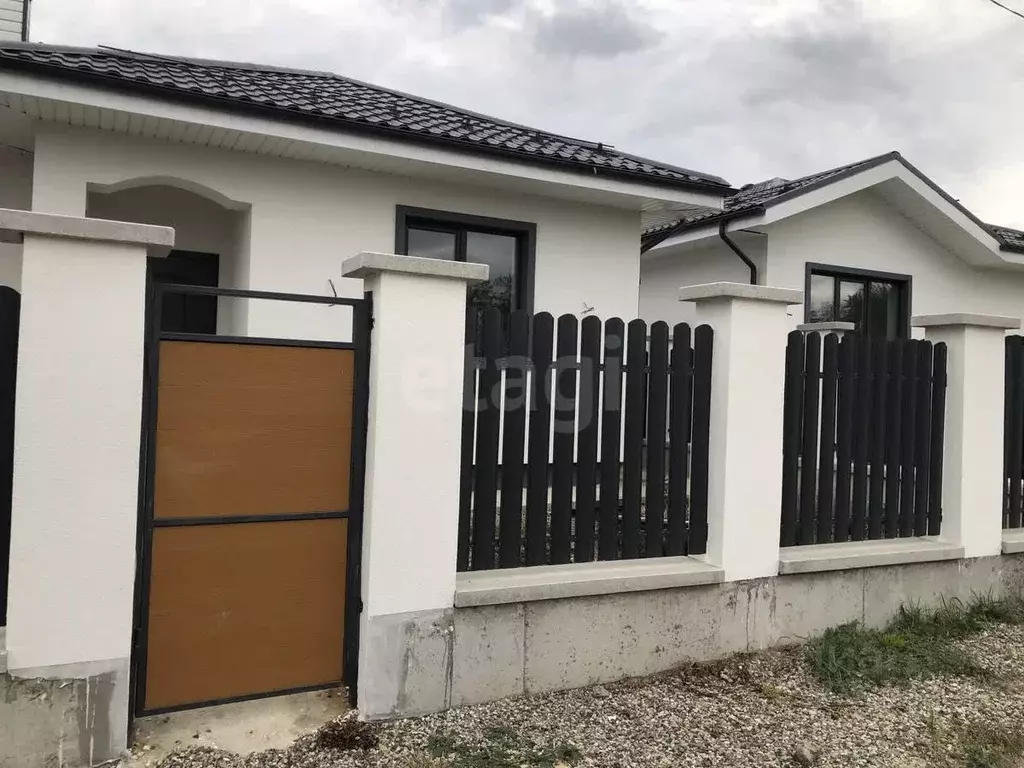 Дом в Ставропольский край, Ессентуки пос. Калинина,  (114 м) - Фото 1