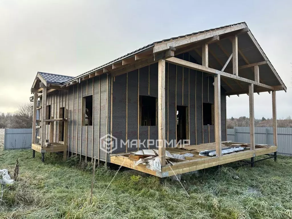 Дом в Ленинградская область, Выборгский район, Рощинское городское ... - Фото 1