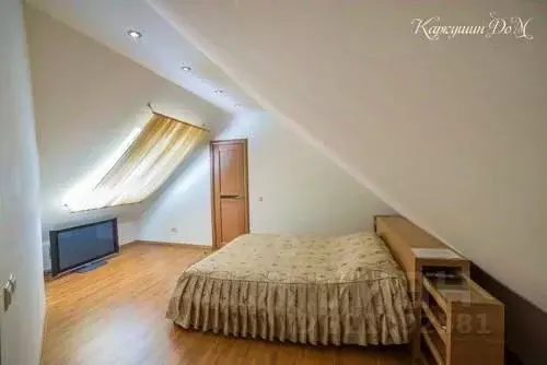 2-к кв. Псковская область, Псков ул. Воровского, 7 (120.0 м) - Фото 1