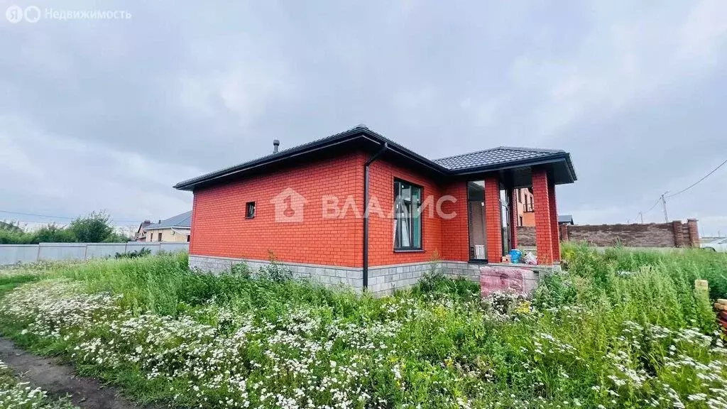 Дом в Строитель, Лазурная улица (147 м) - Фото 0