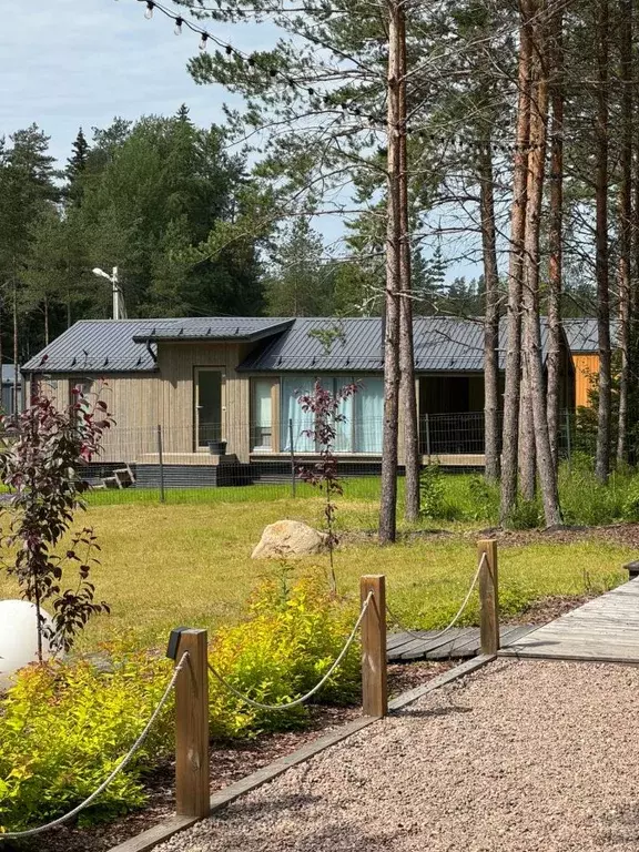 Коттедж в Ленинградская область, Выборгский район, Рощинское городское ... - Фото 2