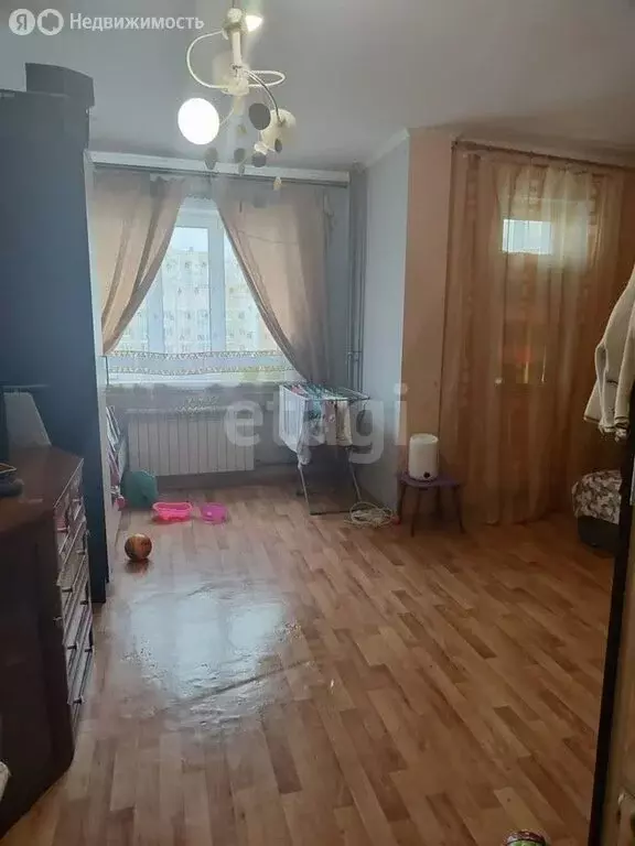 Квартира-студия: Кемерово, проспект Шахтёров, 62А (39 м) - Фото 1