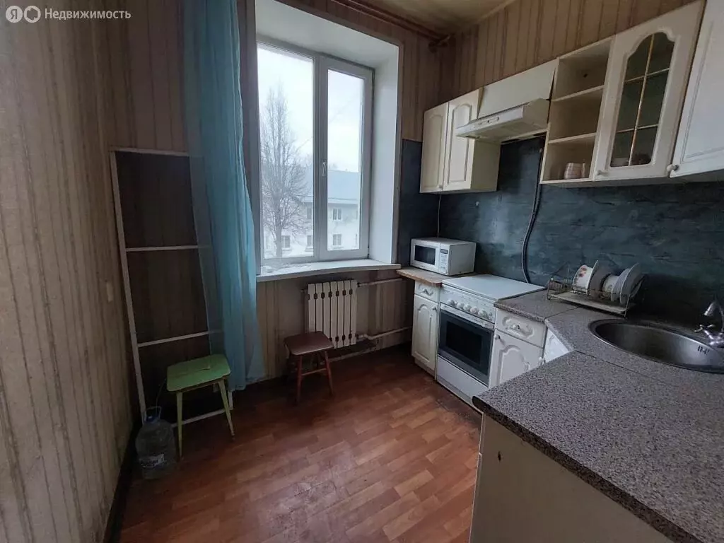 2-комнатная квартира: Новомосковск, улица Шахтёров, 2 (43 м) - Фото 0