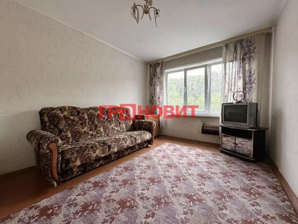 3-к кв. Новосибирская область, Новосибирск ул. Петухова, 38/1 (61.5 м) - Фото 0