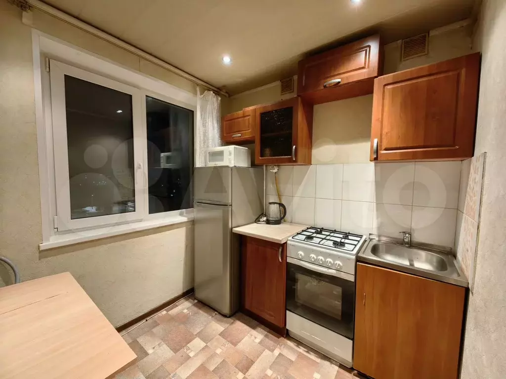 1-к. квартира, 30 м, 5/5 эт. - Фото 0