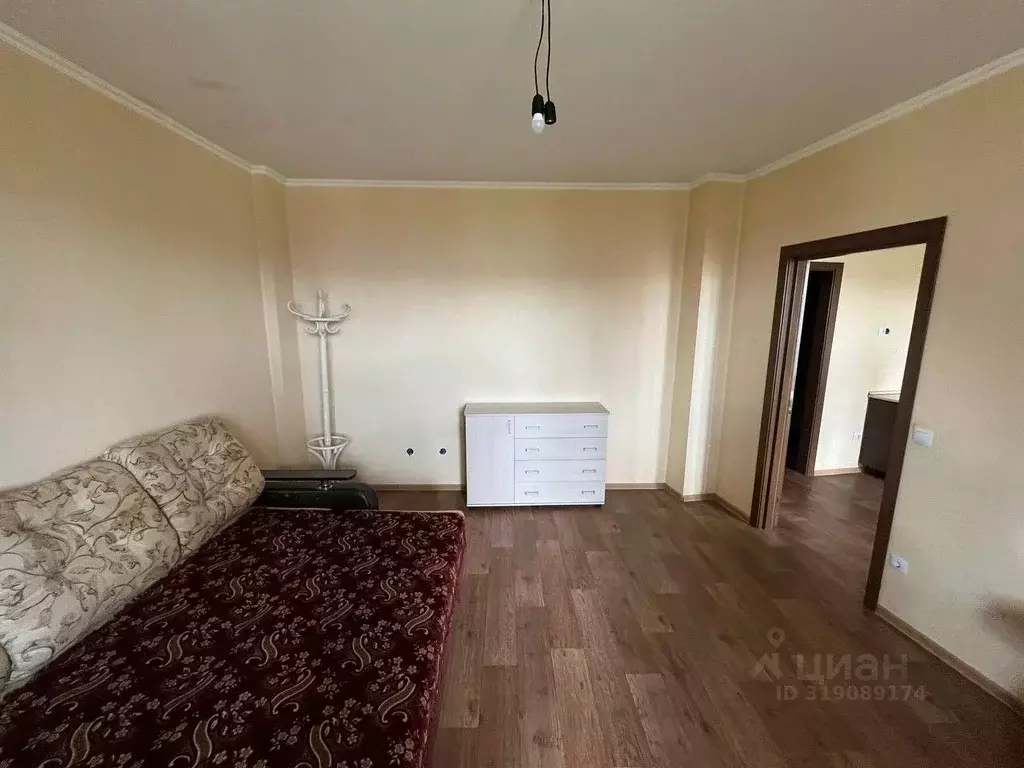 1-к кв. Омская область, Омск просп. Комарова, 22к1 (45.0 м) - Фото 0