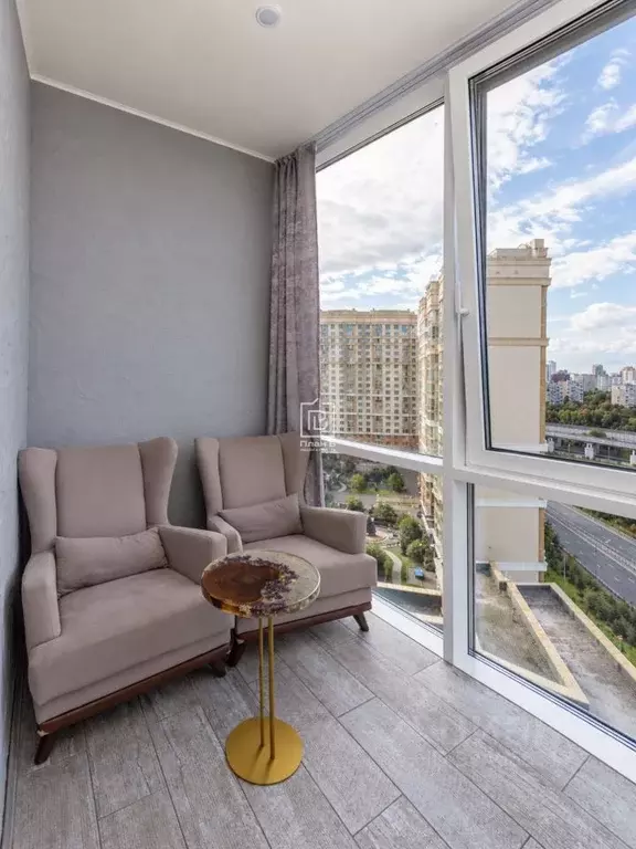 2-к кв. Москва Мосфильмовская ул., 88к2с6 (82.5 м) - Фото 1