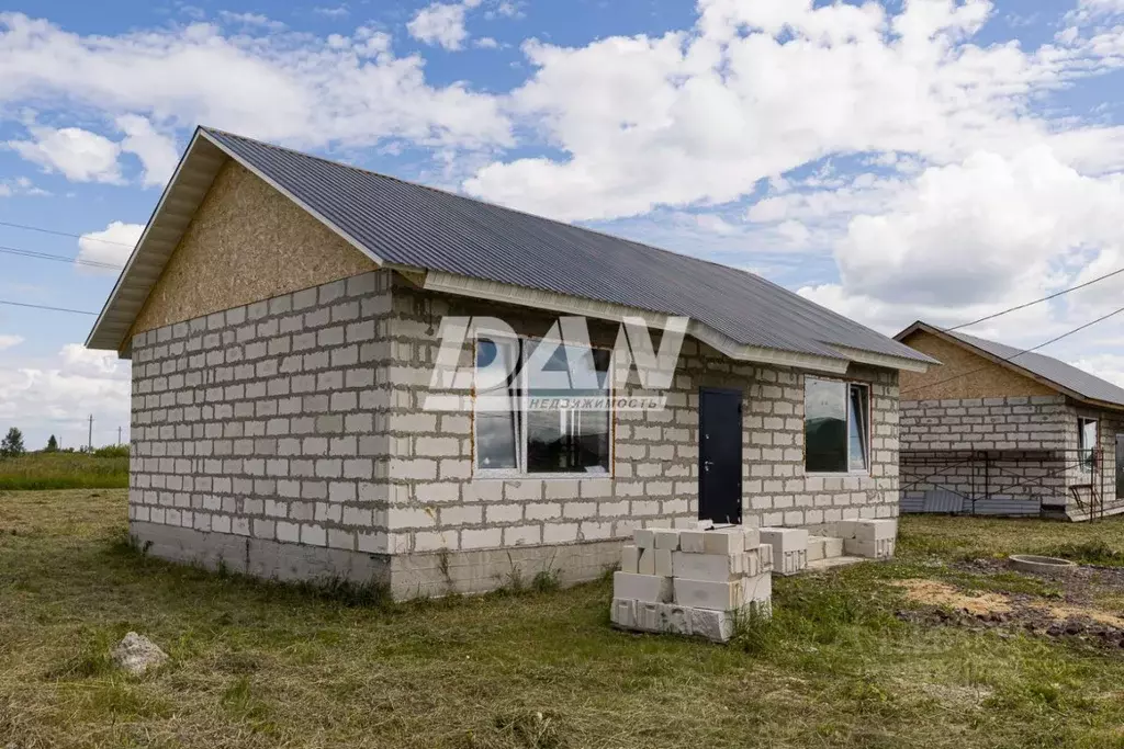 Дом в Челябинская область, Красноармейский муниципальный округ, пос. ... - Фото 1