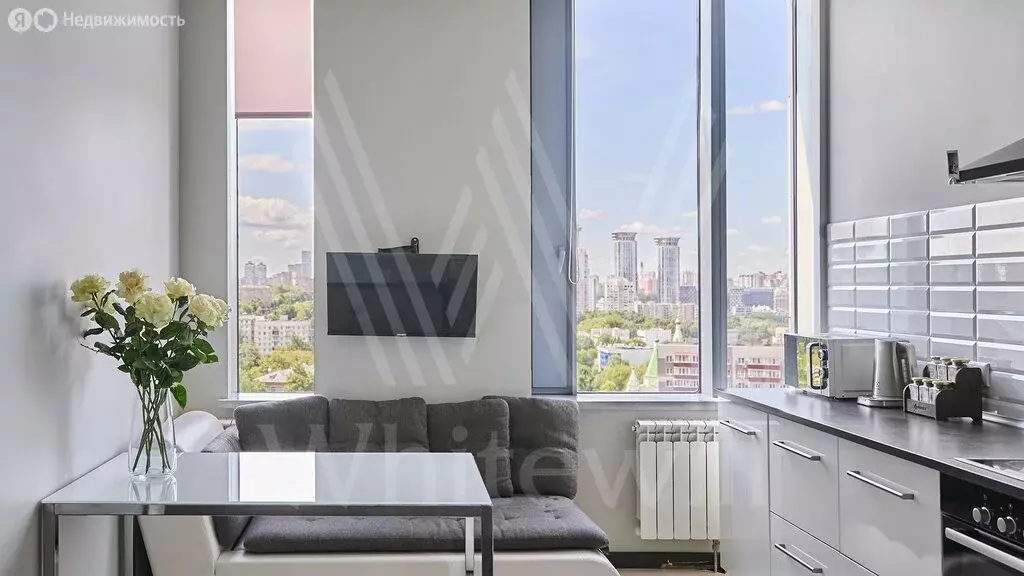 2-комнатная квартира: Москва, Мосфильмовская улица, 8 (107 м) - Фото 0
