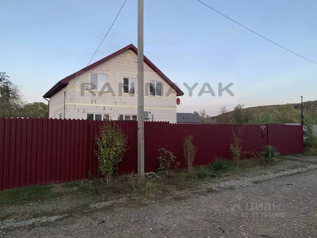 Дом в Адыгея, Майкоп ул. Ахеджакова, 12 (170 м) - Фото 0