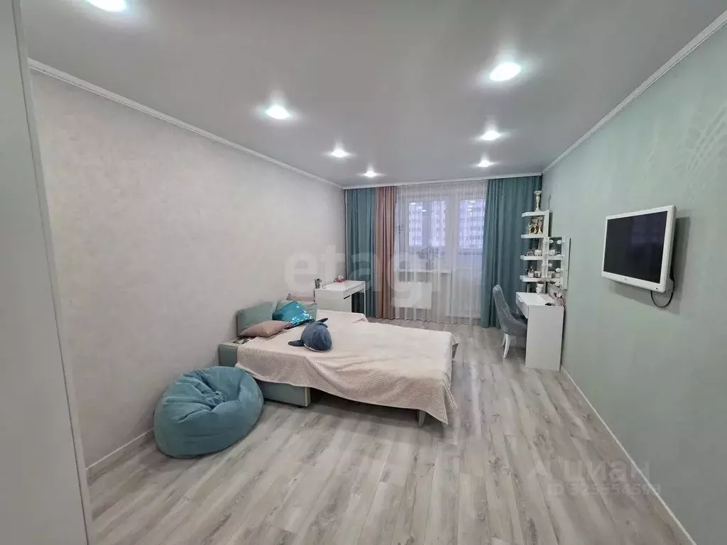 2-к кв. Липецкая область, Липецк ул. И.В. Свиридова, 20к3 (76.2 м) - Фото 1