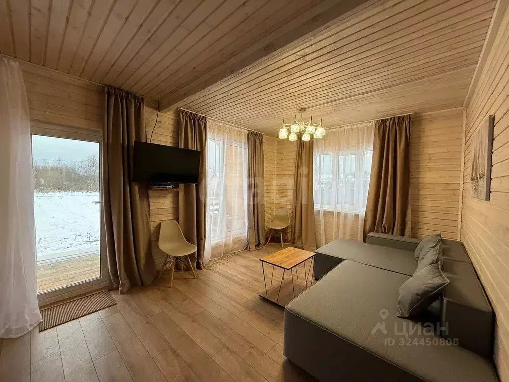 Дом в Ленинградская область, Волховский район, Колчановское с/пос, д. ... - Фото 1