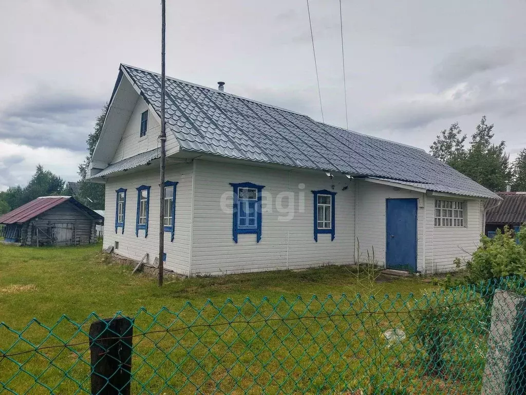 Дом в Вологодская область, Кадуйский муниципальный округ, с. Успенское ... - Фото 1