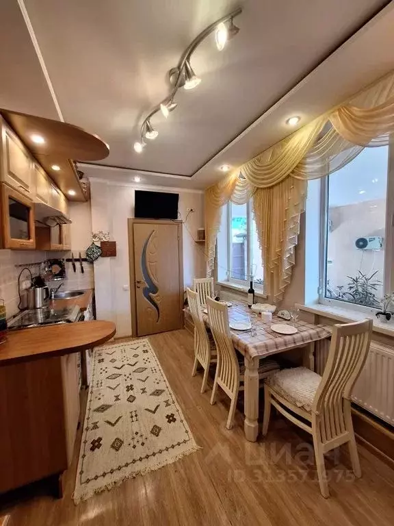 Дом в Краснодарский край, Геленджик ул. Островского, 98 (50 м) - Фото 0