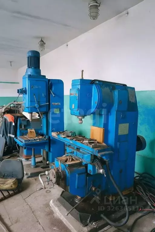 Помещение свободного назначения в Брянская область, Новозыбков ул. ... - Фото 1