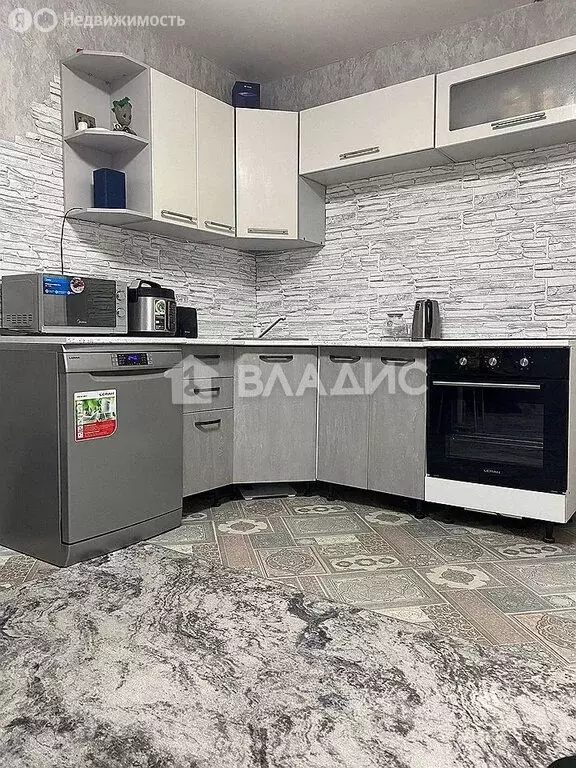 2-комнатная квартира: Тобольск, микрорайон 7А, 23Б (54.6 м) - Фото 1