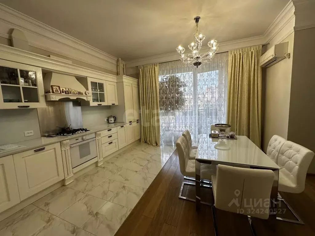 3-к кв. Астраханская область, Астрахань ул. Латышева, 7В (97.3 м) - Фото 2