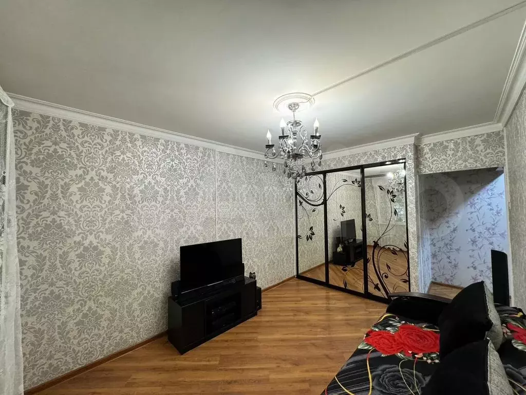 1-к. квартира, 35 м, 1/4 эт. - Фото 0