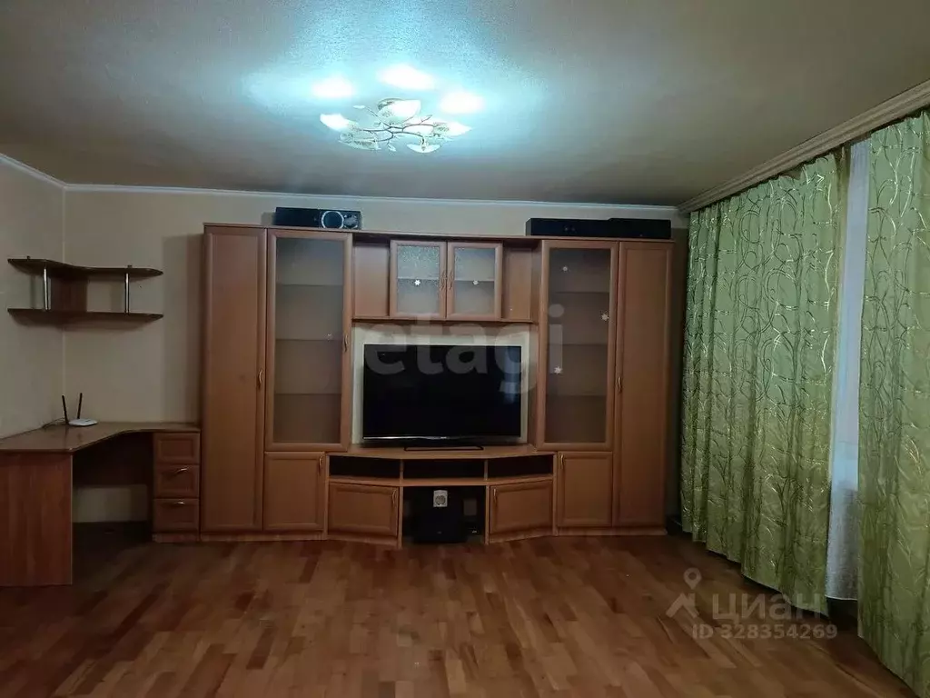 3-к кв. Орловская область, Орел ул. 8 Марта, 19 (58.4 м) - Фото 1