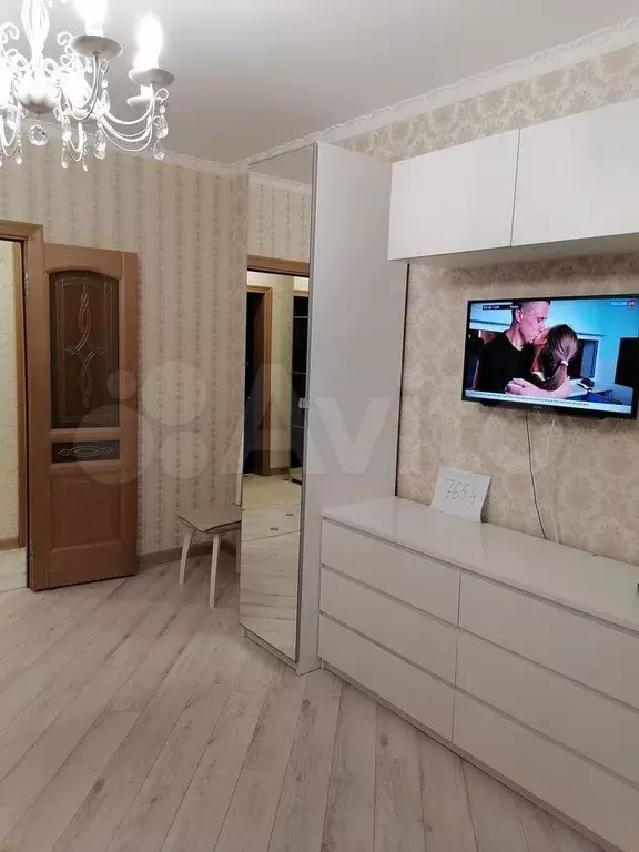 1-к. квартира, 38 м, 4/24 эт. - Фото 0