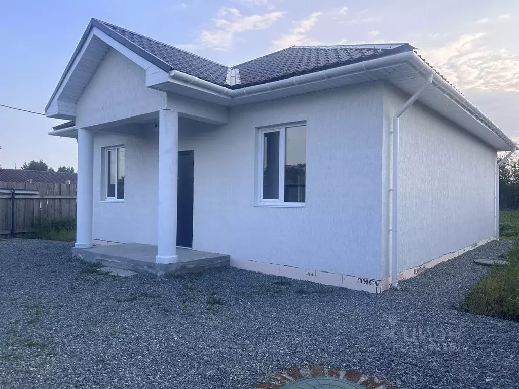 Дом в Свердловская область, Сысертский муниципальный округ, пос. ... - Фото 1