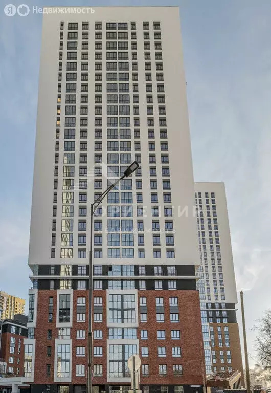 2-комнатная квартира: Екатеринбург, улица Свердлова, 32Б (49 м) - Фото 0
