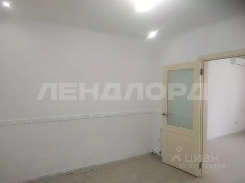 2-к кв. Ростовская область, Новочеркасск ул. Калмыкова, 5 (38.0 м) - Фото 1