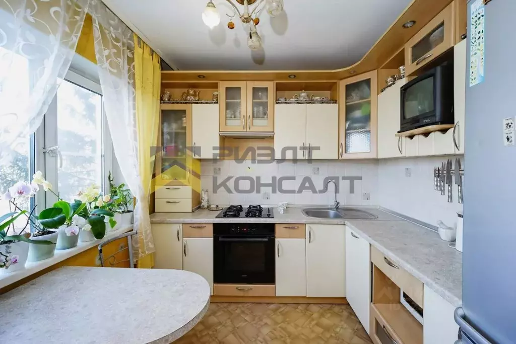 3-к кв. Омская область, Омск ул. 5-й Армии, 71 (59.8 м) - Фото 1