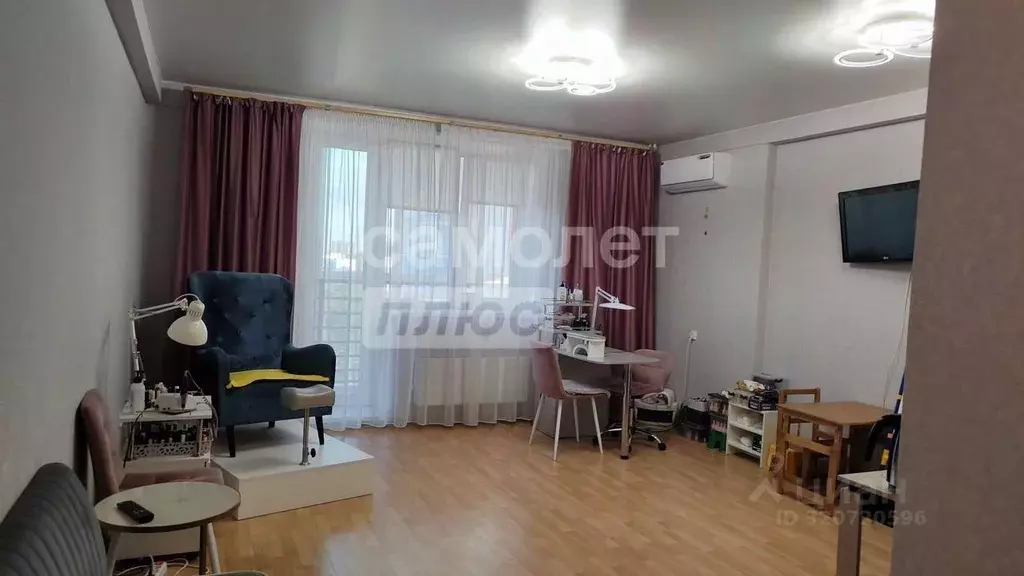 Студия Челябинская область, Челябинск ул. Хариса Юсупова, 105 (30.0 м) - Фото 1